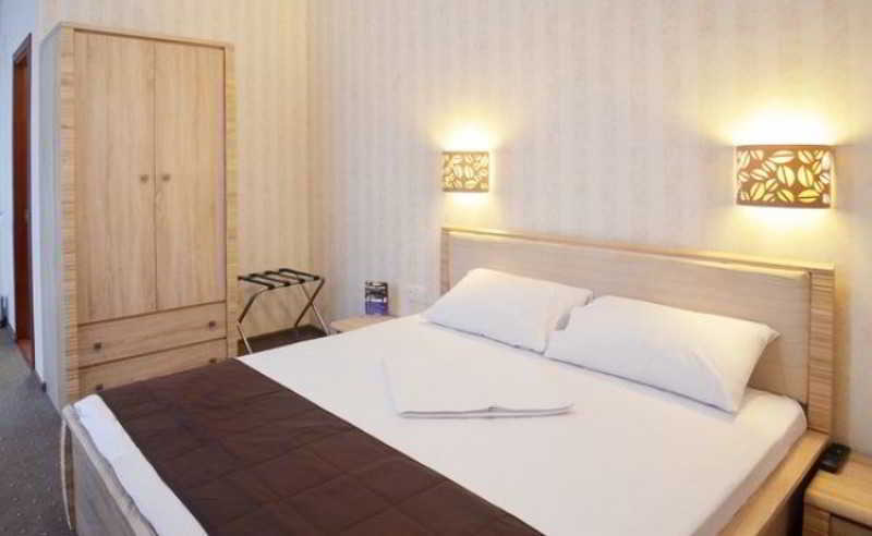 Noname Hotel Odessa Buitenkant foto
