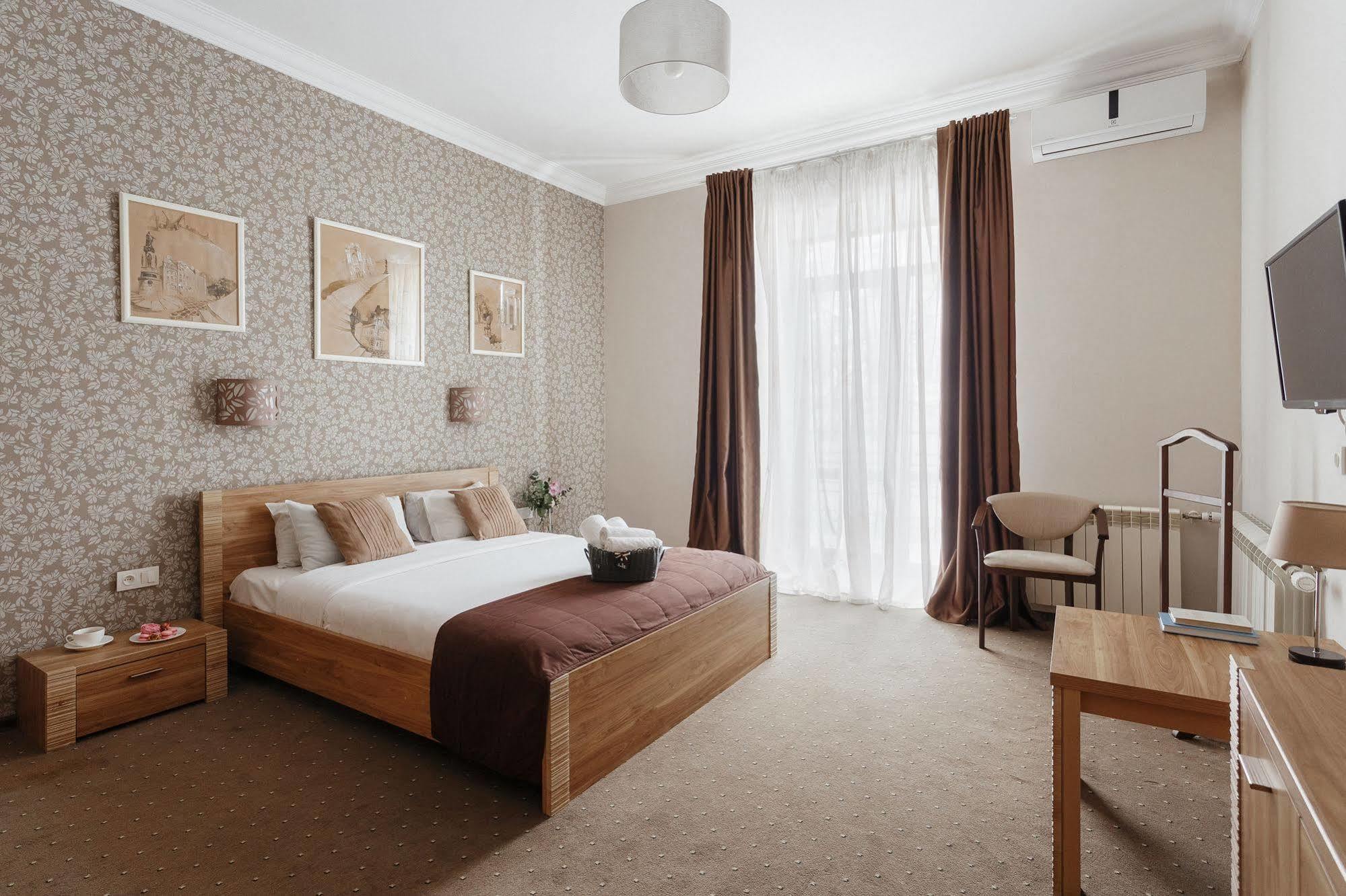 Noname Hotel Odessa Buitenkant foto