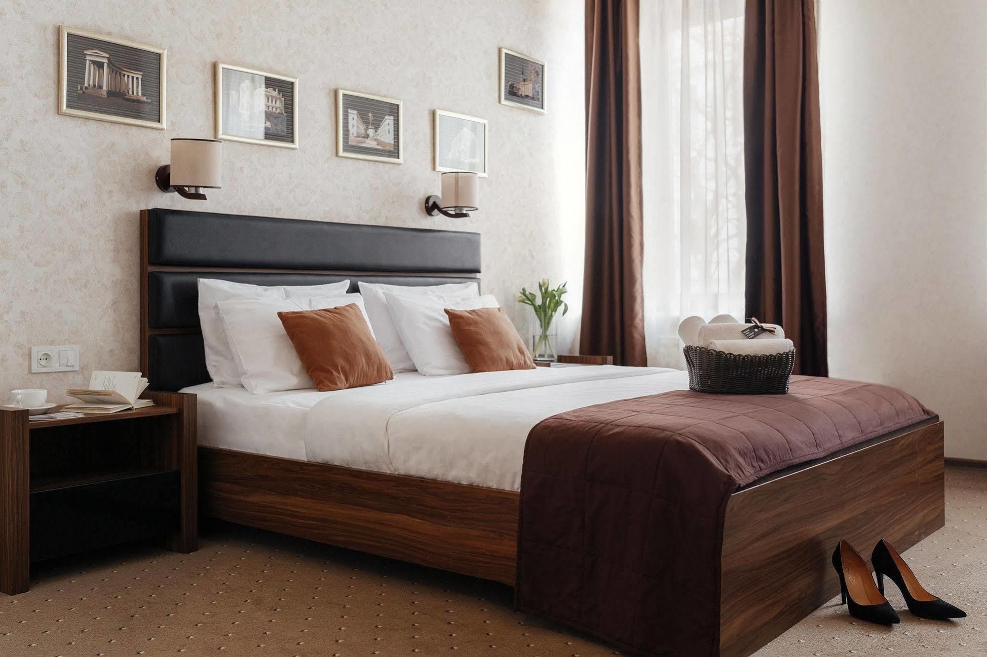 Noname Hotel Odessa Buitenkant foto