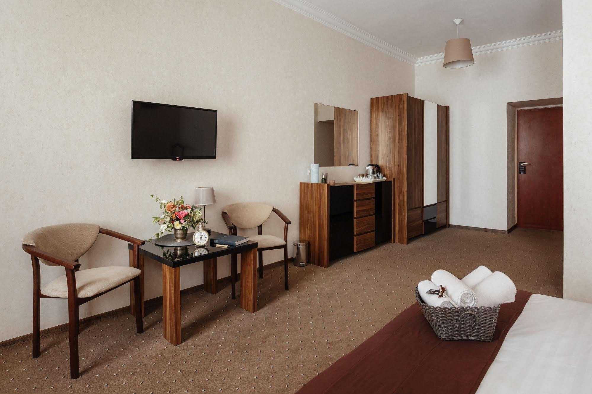 Noname Hotel Odessa Buitenkant foto