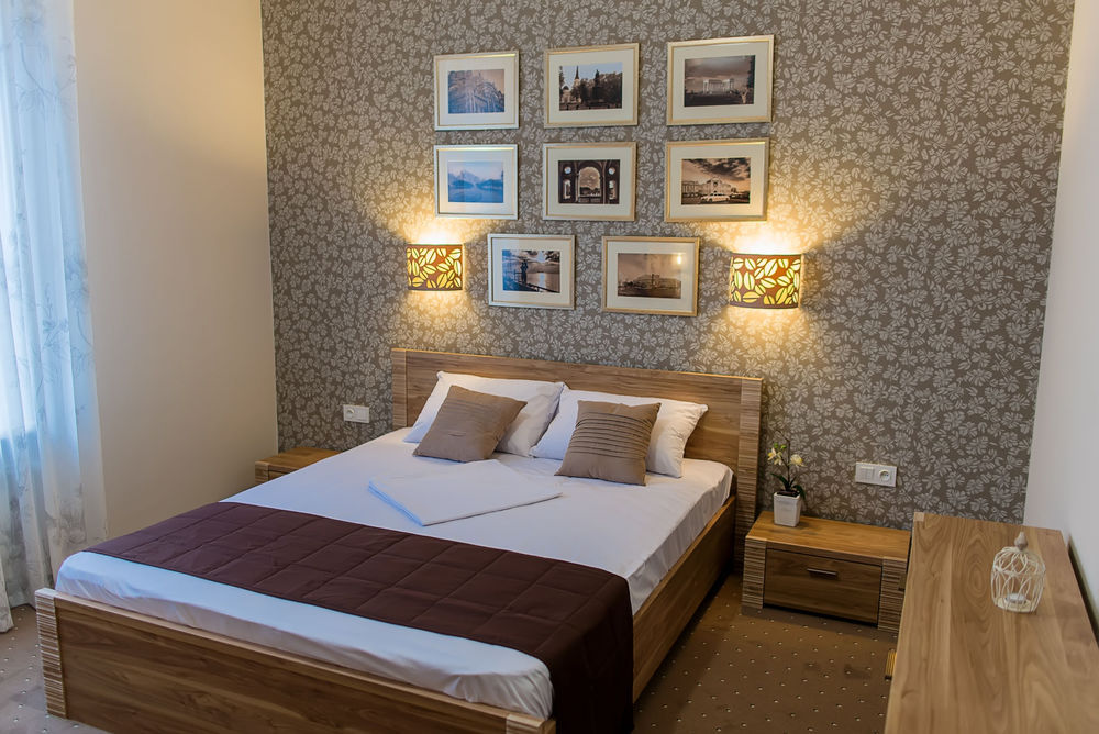 Noname Hotel Odessa Buitenkant foto